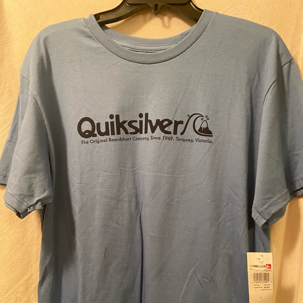 BRAND NEW men’s Quicksilver t-shirt. - Picture 1 of 3